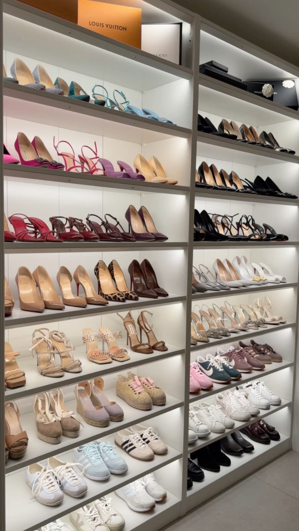SHOES